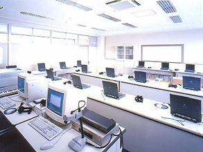 清門小学校コンピュータ室